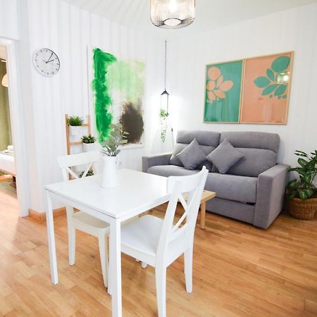 Letmalaga Carreteria Apartment ภายนอก รูปภาพ