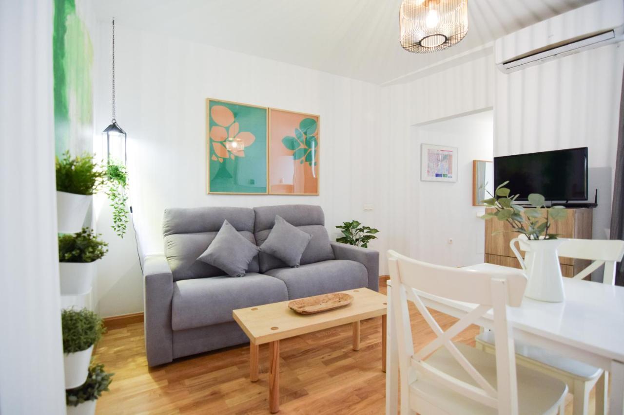 Letmalaga Carreteria Apartment ภายนอก รูปภาพ
